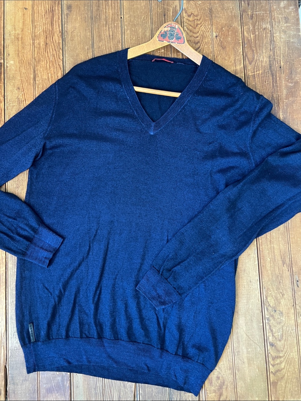 Prada Men's V-Neck Lightweight wool Sweater in Dark Navy Blue